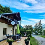 View By We Rent, Summercard Included Διαμέρισμα