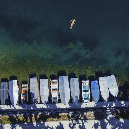 View By We Rent ツェル アム ゼー